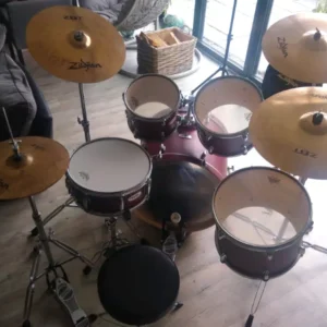 Mapex V Full Drum Kit with hardware and cymbals (pre-owned) - Image 8