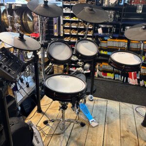 Alesis Crimson III Electronic Drum Kit with Yamaha FP7210A Kick Drum Pedal (ex-demo) - Image 12