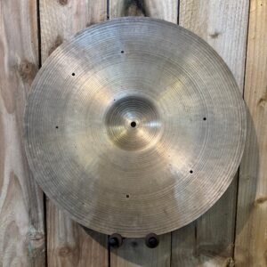 Zildjian Avedis 18" Crash Cymbal (pre-owned) - Image 5