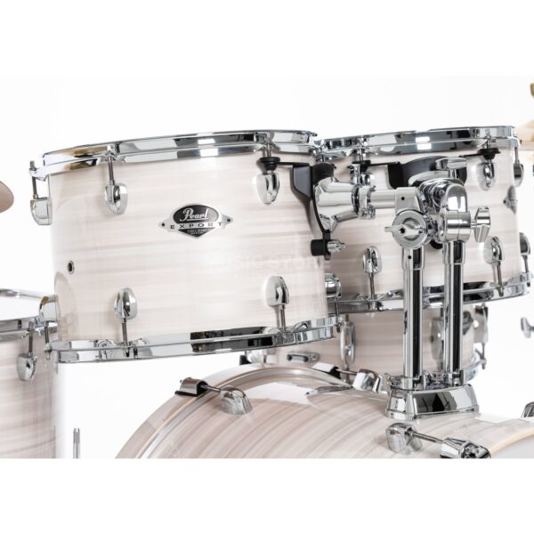 pearl-exx725br-c777-export-slipstream-white_10_DRU0042901-000
